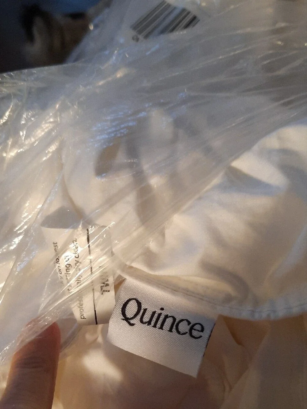 Quince Twin Lightweight White Down-Alternative Comforter